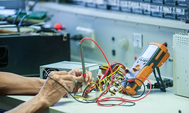 Electronic Device Maintenance and Troubleshooting Course