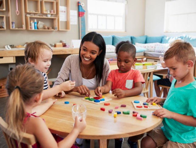 Montessori Teaching Fundamentals: Principles and Practice