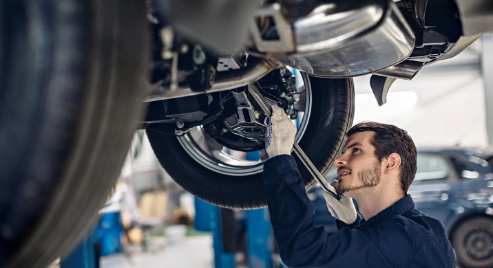 How to Become a Car Mechanic